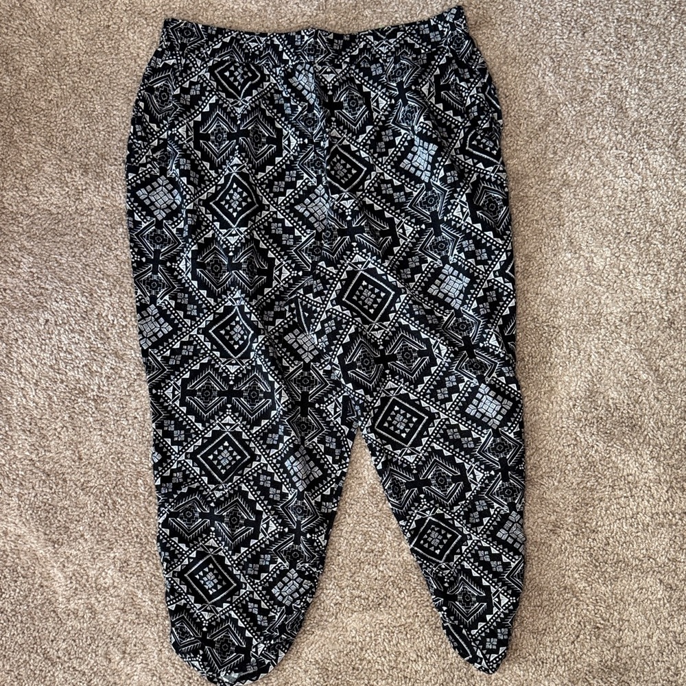 Mossimo Supply Co. Monochrome Geometric Pants
